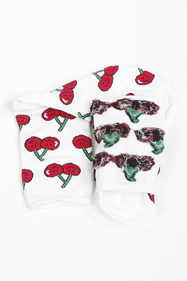 Red 052 Socks - Pack of Six