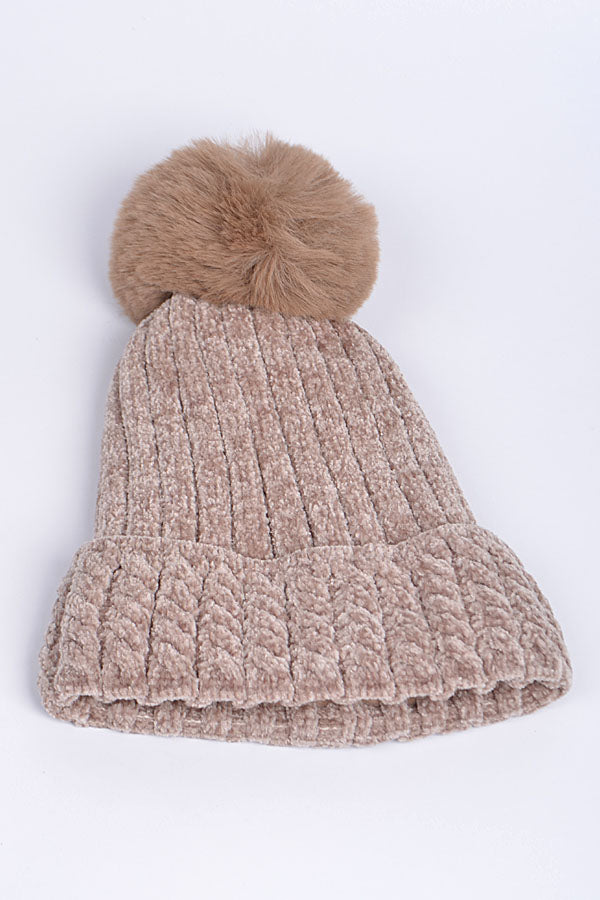 Set of 6 Stylish Burgundy 6551 Beanies