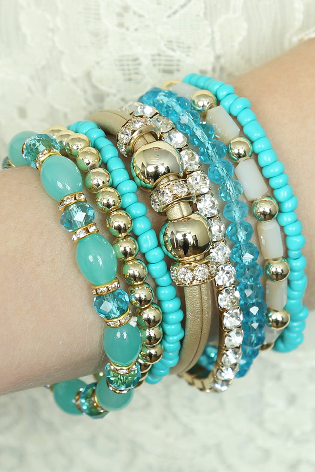 6-Piece Set of Turquoise Classic Multibeaded Bracelets