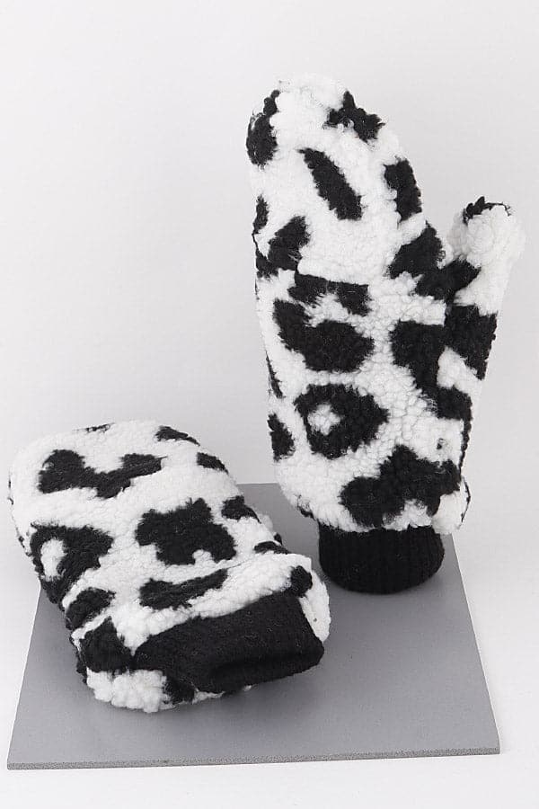 Set of Six 400021 White Animal Print Winter Mittens