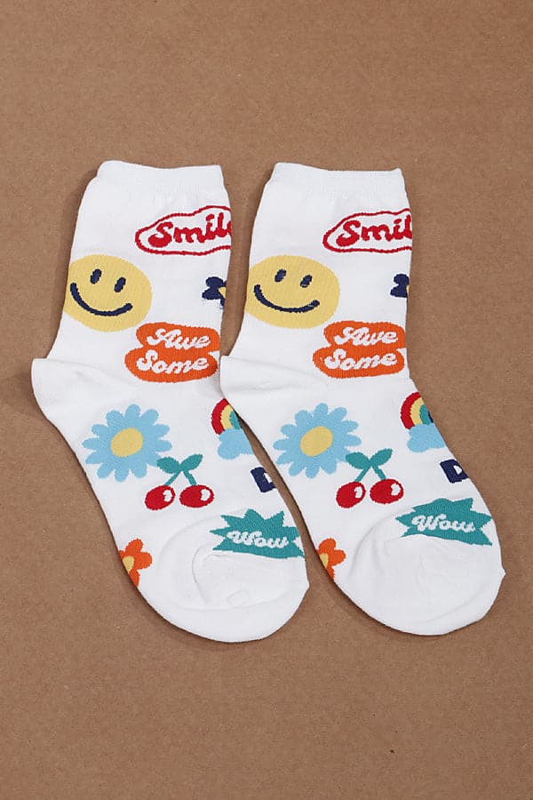 Pack of 6, Stylish 591 White Awesome Smile Socks
