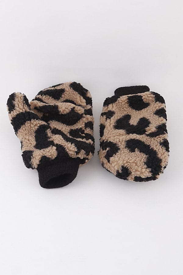 Set of Six 400021 White Animal Print Winter Mittens