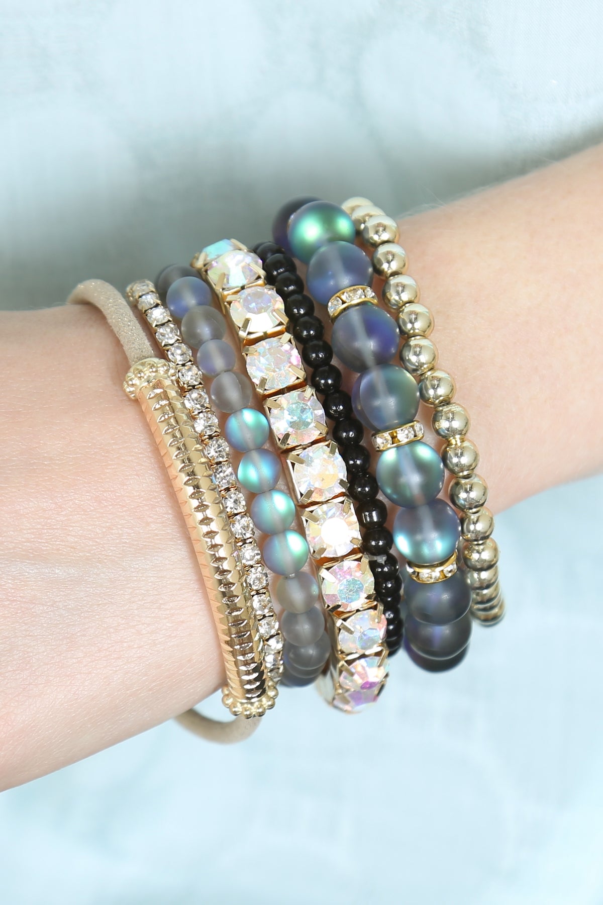 Black Mermaid-themed Glass Stretch Bracelet Set - Pack of Six Fashionable Accessories